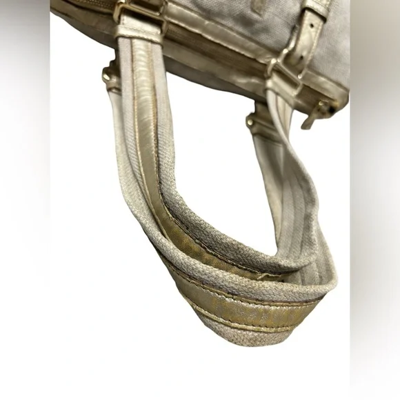 Yves Saint Laurent Cream and Gold Shoulder Bag - Picture 6 of 11